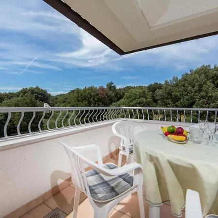 Mit Pool By Interhome