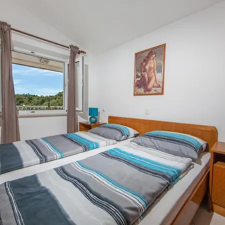 Mit Pool By Interhome Apartamento *