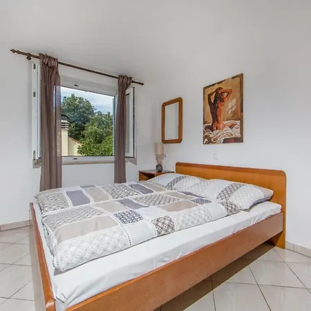 Apartamento Mit Pool By Interhome *