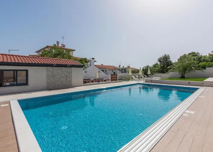 Mit Pool By Interhome Apartman *