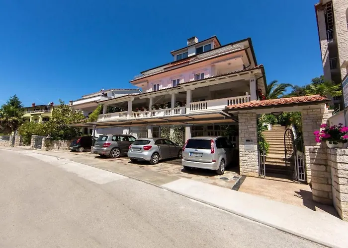 Mit Pool By Interhome 公寓